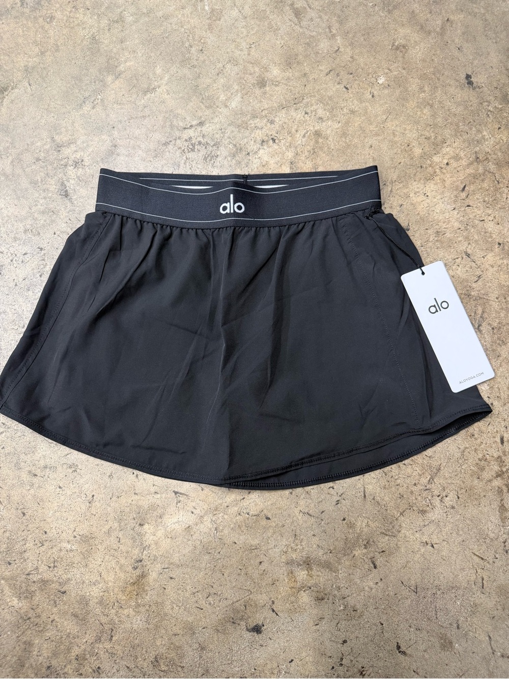 ALO Yoga Black Match Point Skirt (Medium) - Picture 1 of 4